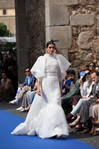VESTIDO DE NOVIA ACYLONE