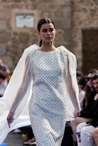 VESTIDO DE NOVIA DENÉBOLA